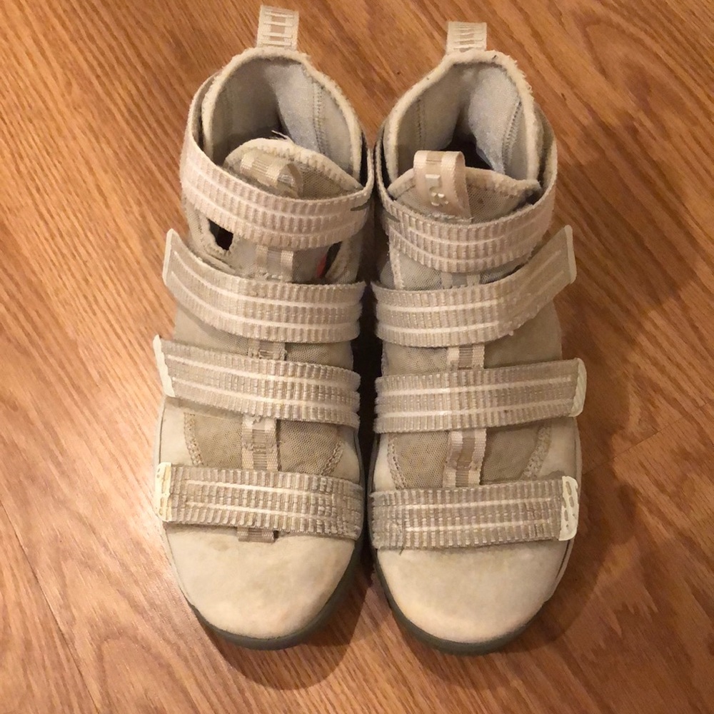 Nike Lebron Soldier 11 Light Bone